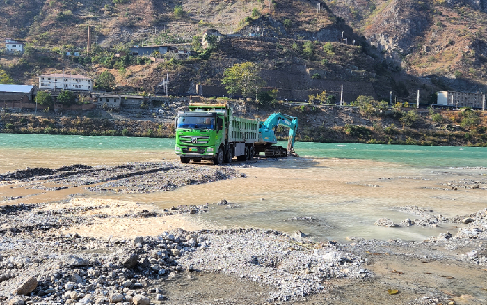 绿色转型，效益飞跃 | 四川客户点赞5845cc威尼斯新能源自卸车